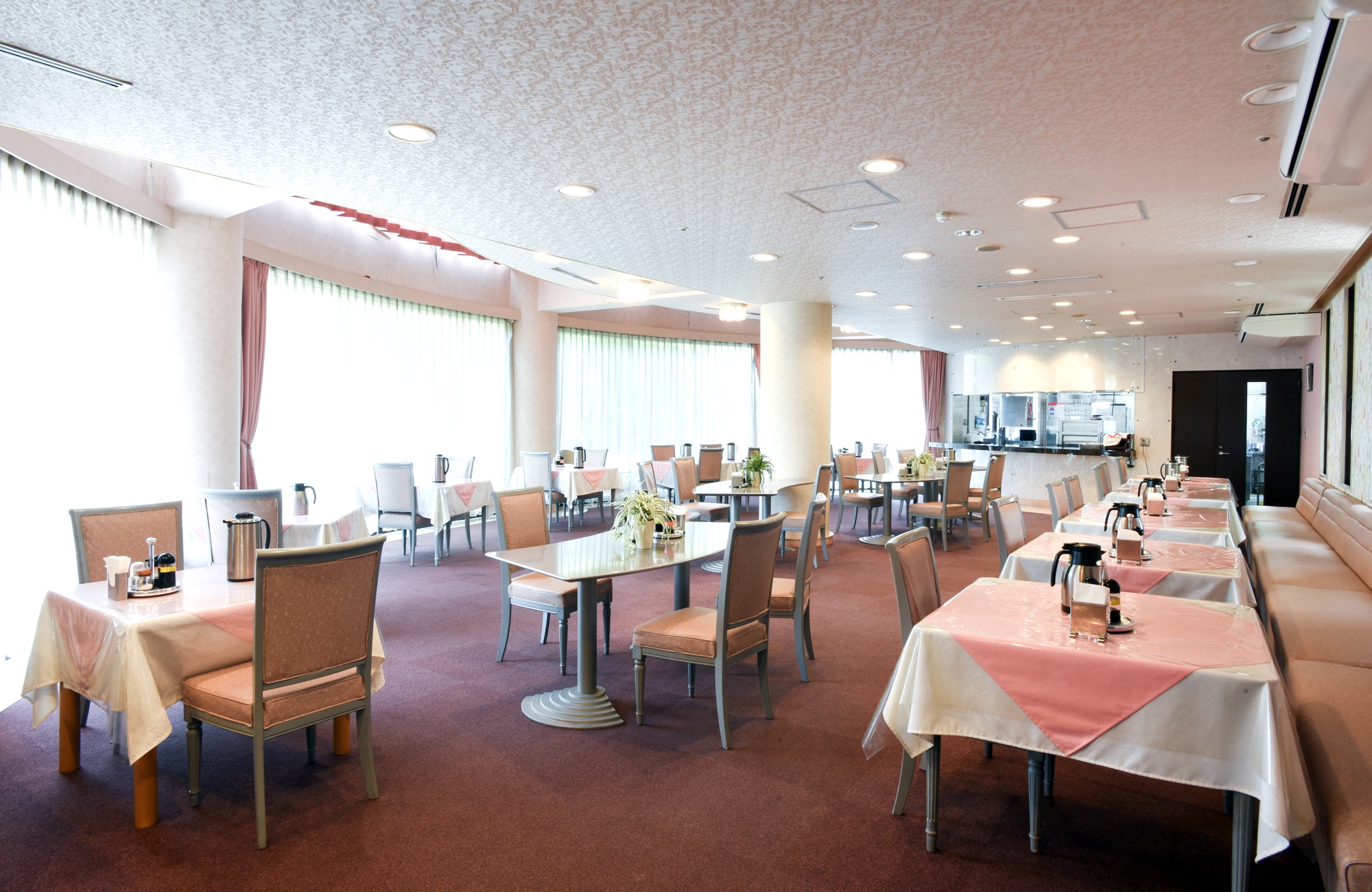 リビングラウンジ