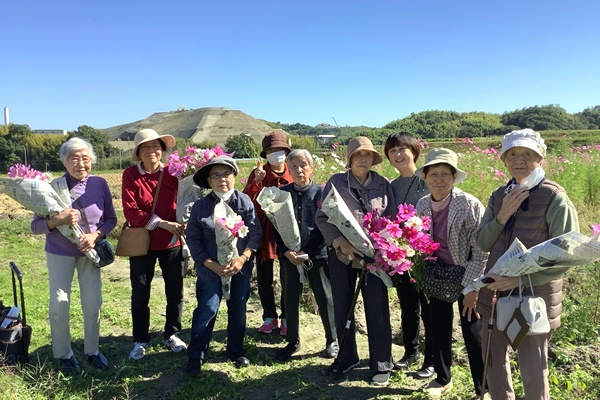 光の郷での生活