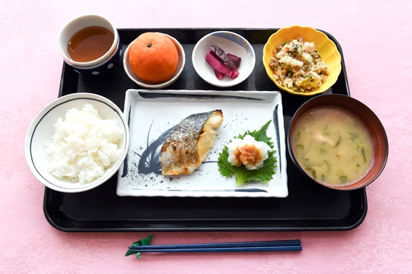 光の郷での生活